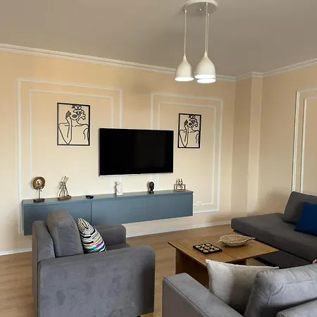 Апартаменты Dennys Near Lion Park Тирана