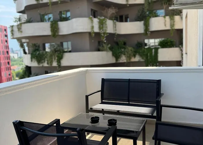 Dennys Near Lion Park